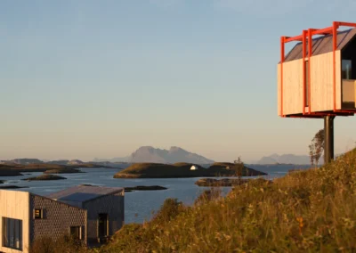 The Arctic Hideaway. Own room with a very high and free location on an island in Northern Norway.