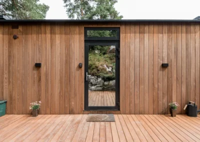WonderINN, Raelingen A mirror-clad cabin in Norway