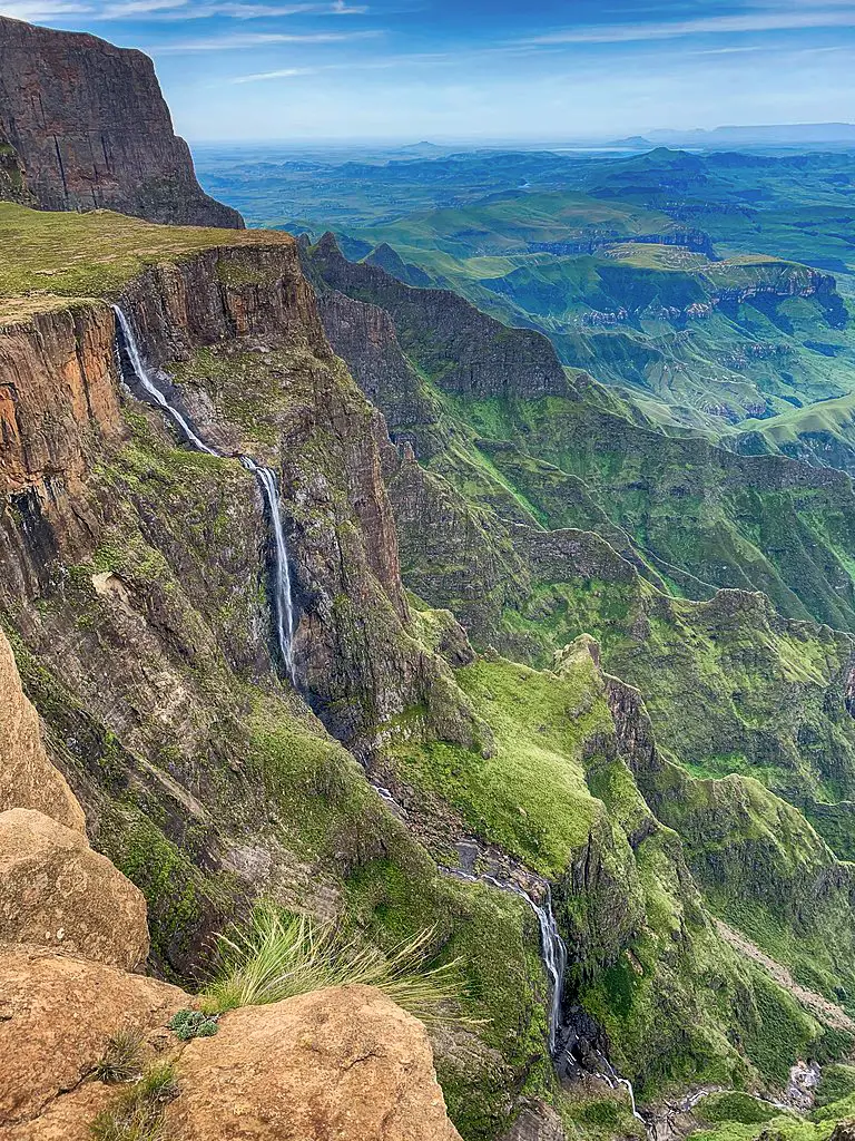 Tugela Falls - First part of the Tugela Falls where the water flows over the slope