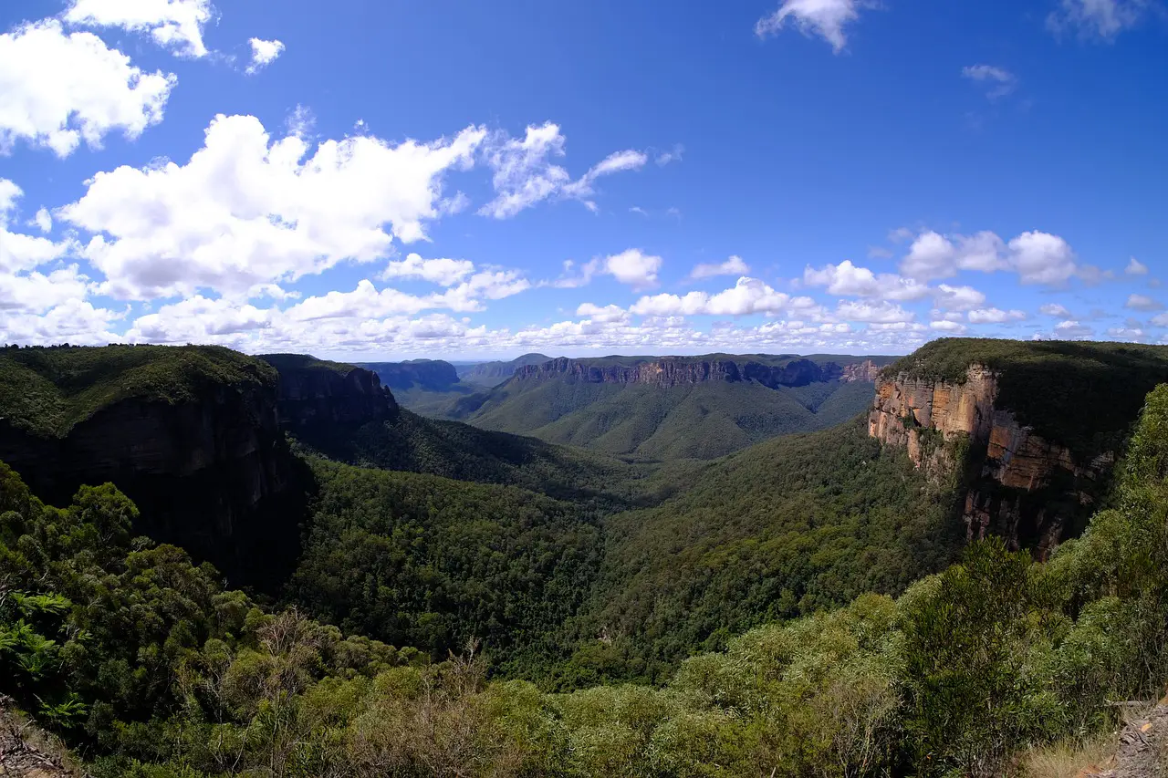 A UNESCO World Heritage Site, beautiful Blue Mountains National Park is a hiker's paradise and a popular day trip from Sydney.