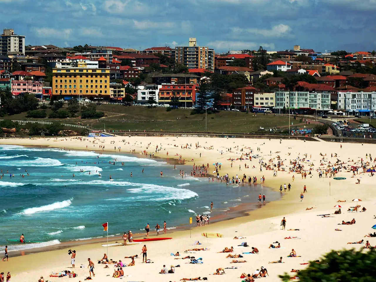 Bondi Beach. Few towns in the world can boast of having such a tempting stretch of sand and sea so close by. It makes sense that it's one of Sydney's top beaches.